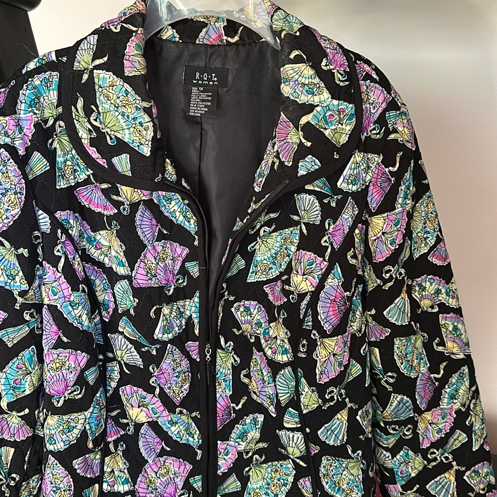RQT women 1X jacket very bright and colorful lined with black